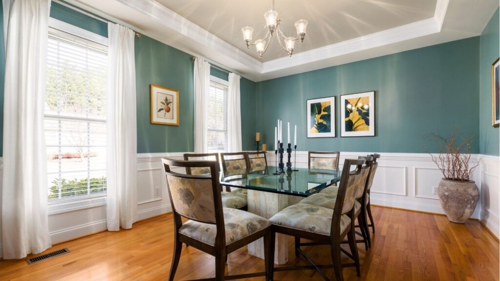 Dining Table Decor Dubai