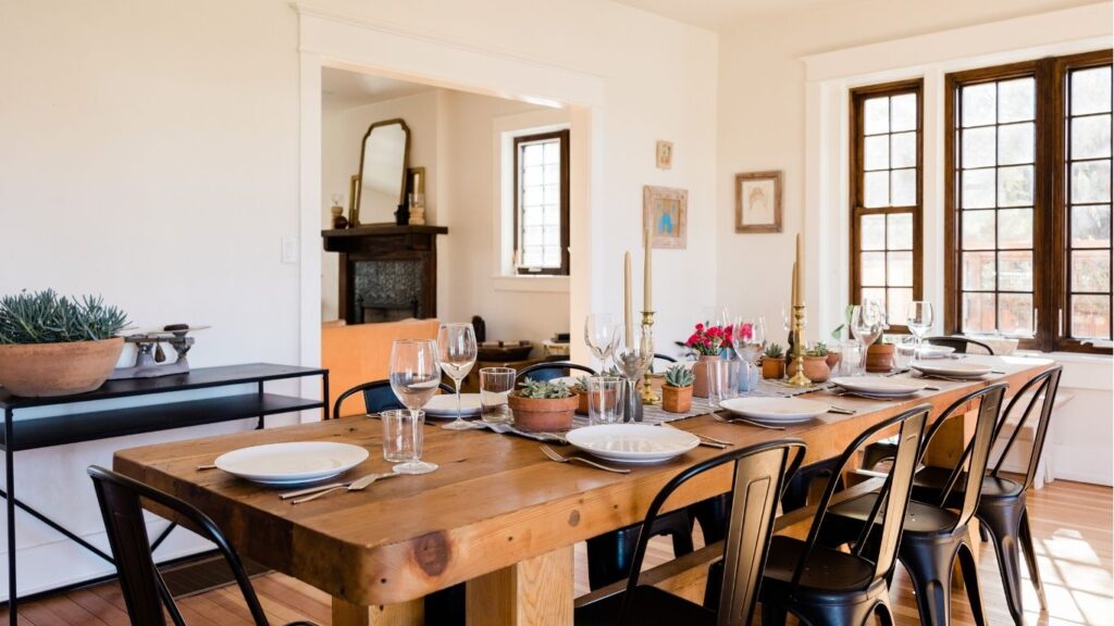 Small Dining Table Dubai